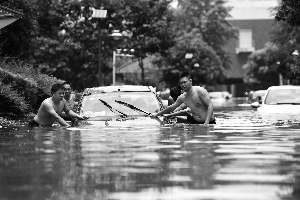 台风尼伯特登陆福建 暴雨致河南新乡全城被淹