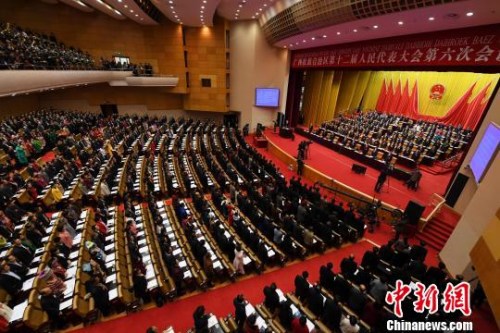 广西壮族自治区第十二届人民代表大会第六次会议1月13日在南宁开幕，图为大会现场。　胡雁 摄
